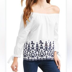 Off-the-shoulder White and Blue Embroidered top. Size S.